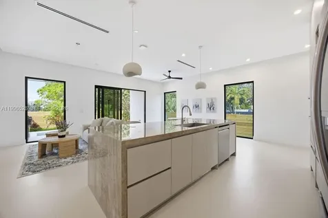 1337 NE 13th Avenue Fort Lauderdale FL 33304