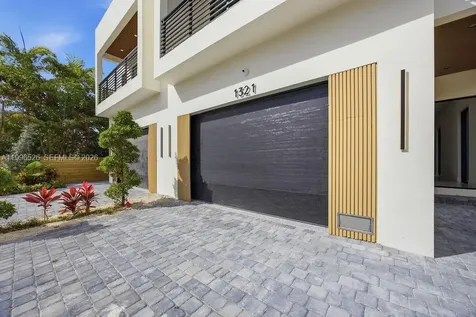 1337 NE 13th Avenue Fort Lauderdale FL 33304