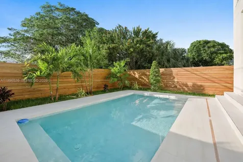 1337 NE 13th Avenue Fort Lauderdale FL 33304