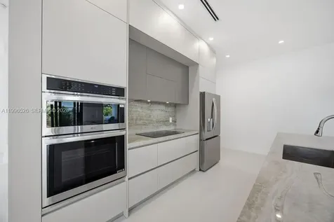 1337 NE 13th Avenue Fort Lauderdale FL 33304