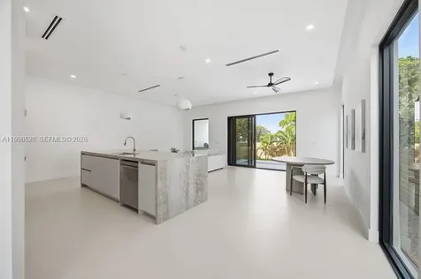 1337 NE 13th Avenue Fort Lauderdale FL 33304