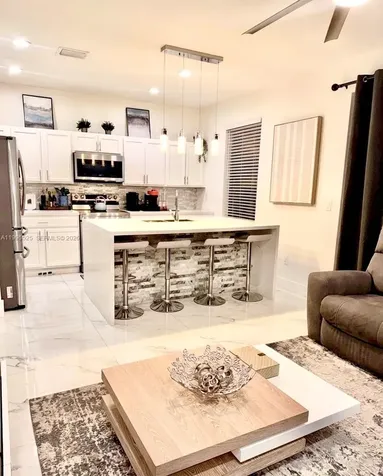 4237 SW 164th Path Miami FL 33185