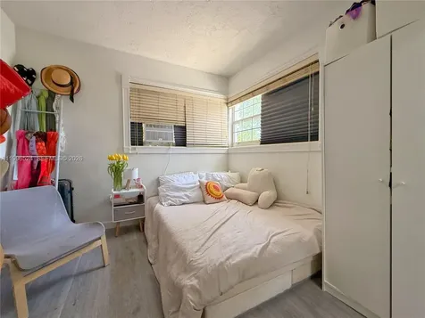 3121-3123 SW 25th Terrace Miami FL 33133