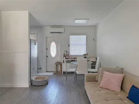 3121-3123 SW 25th Terrace Miami FL 33133