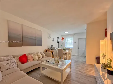 3121-3123 SW 25th Terrace Miami FL 33133