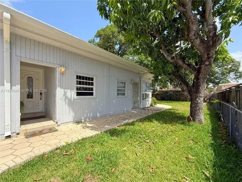 3121-3123 SW 25th Terrace Miami FL 33133