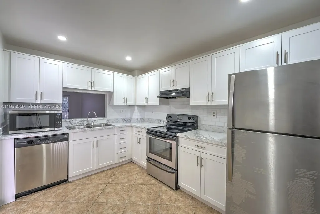 1200 NW 87th Avenue Coral Springs FL 33071