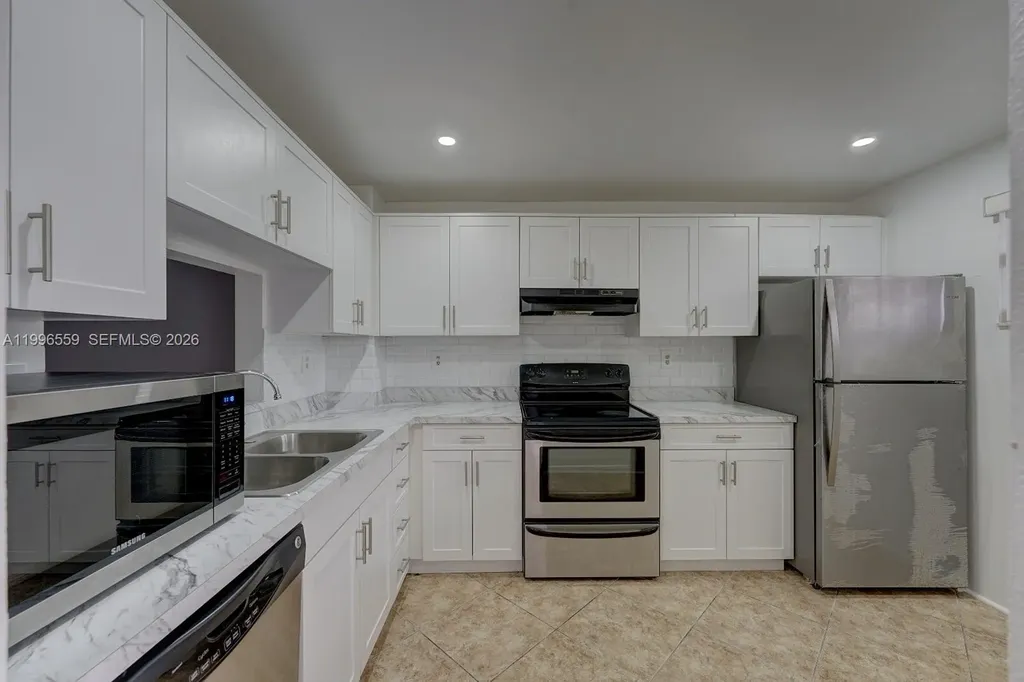 1200 NW 87th Avenue Coral Springs FL 33071