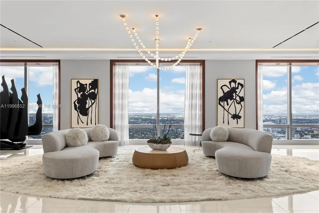 1425 Brickell Avenue Miami FL 33131