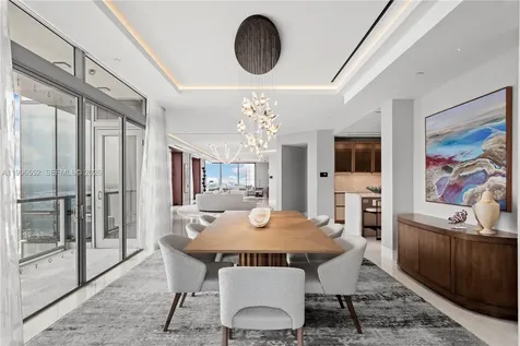 1425 Brickell Avenue Miami FL 33131