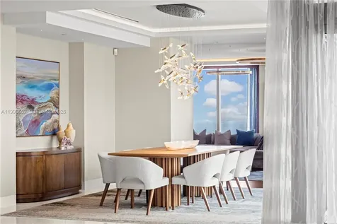 1425 Brickell Avenue Miami FL 33131