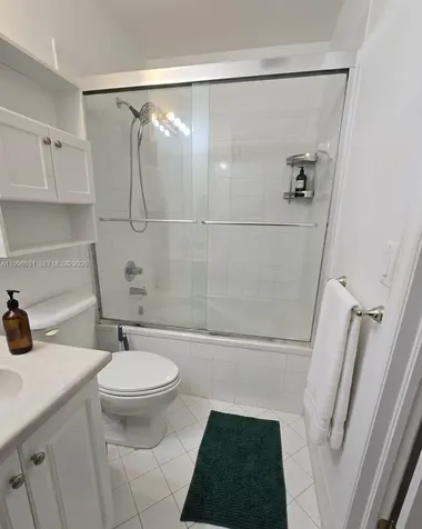 8956 W Flagler Street Miami FL 33174