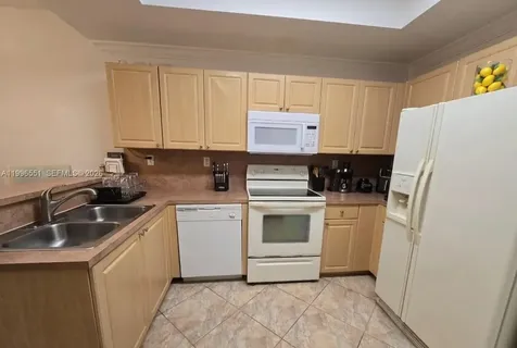 8956 W Flagler Street Miami FL 33174
