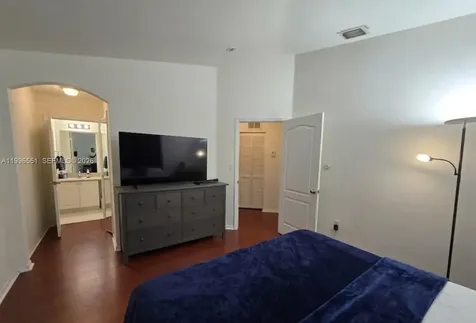 8956 W Flagler Street Miami FL 33174