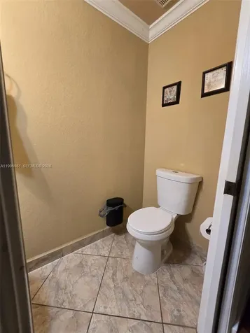 8956 W Flagler Street Miami FL 33174