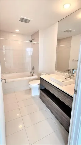 1100 S Miami Avenue Miami FL 33130