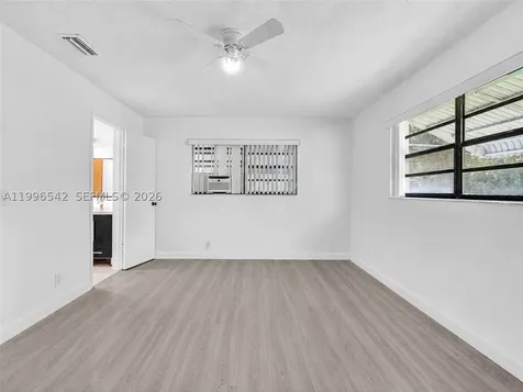 Dania Beach FL 33004