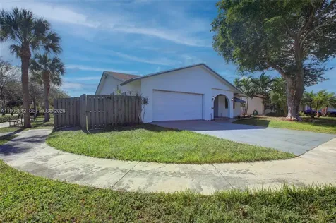 Dania Beach FL 33004