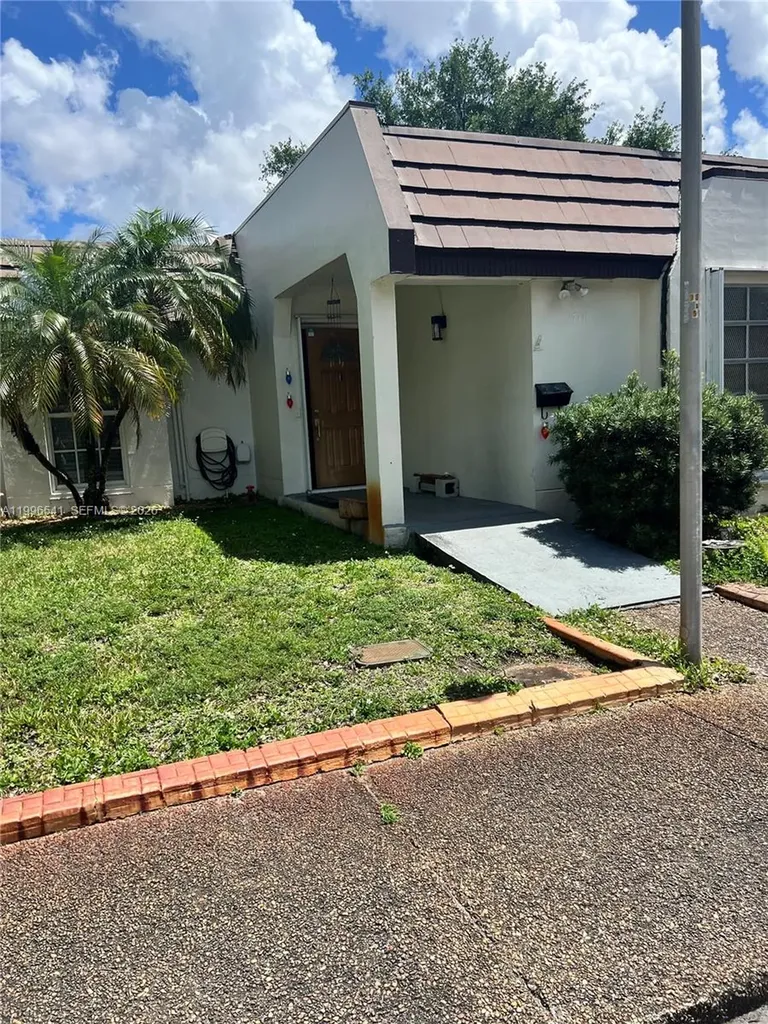 7411 Twin Sabal Drive Miami Lakes FL 33014