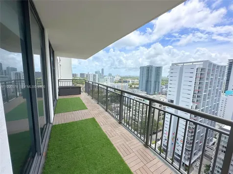 999 SW 1st Avenue Miami FL 33130