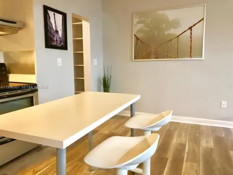 1325 Meridian Avenue Miami Beach FL 33139