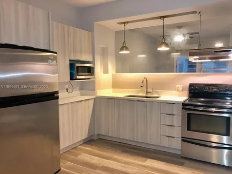 1325 Meridian Avenue Miami Beach FL 33139