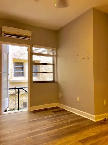 1325 Meridian Avenue Miami Beach FL 33139