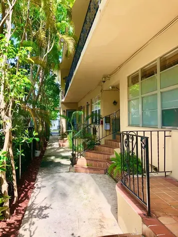1325 Meridian Avenue Miami Beach FL 33139