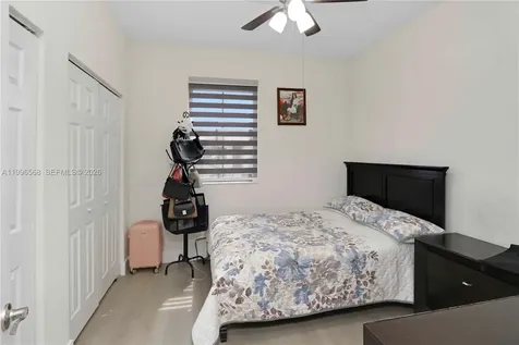 10628 W 33rd Way Hialeah FL 33018