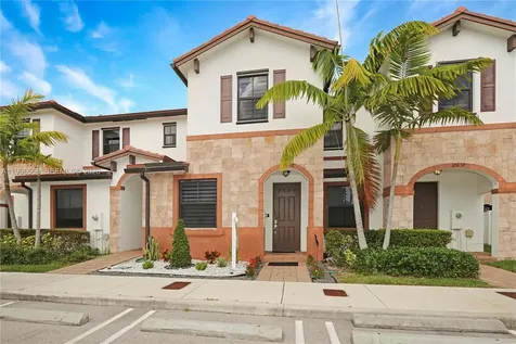 10628 W 33rd Way Hialeah FL 33018