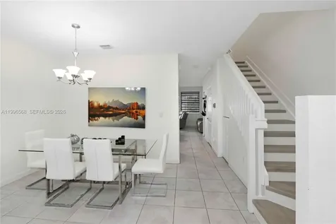 10628 W 33rd Way Hialeah FL 33018