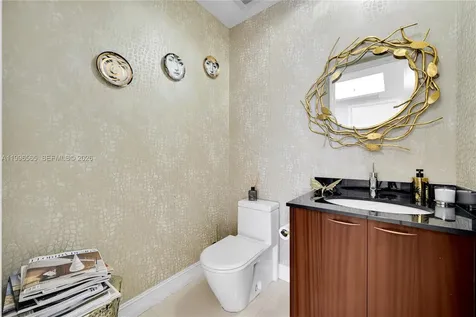 15901 Collins Avenue Sunny Isles Beach FL 33160