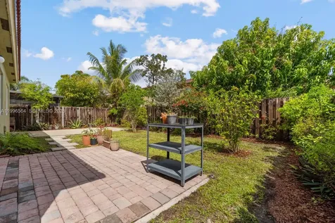 9473 SW 227th Terrace Cutler Bay FL 33190
