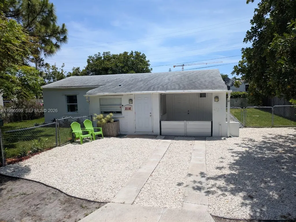 2116 Monroe Terrace Hollywood FL 33020