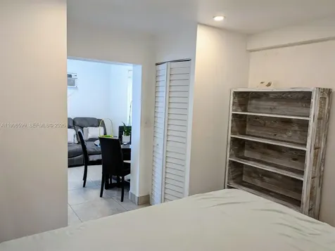 2116 Monroe Terrace Hollywood FL 33020