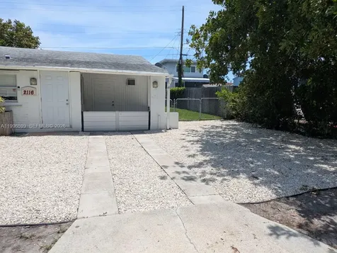 2116 Monroe Terrace Hollywood FL 33020