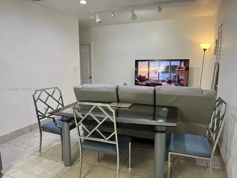 2116 Monroe Terrace Hollywood FL 33020
