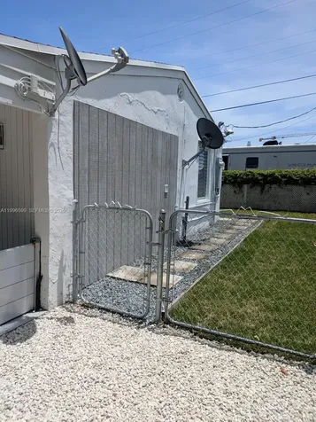 2116 Monroe Terrace Hollywood FL 33020