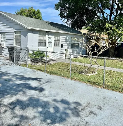 940 Charles Street West Palm Beach FL 33401