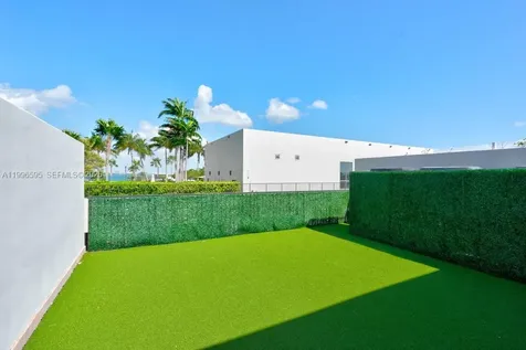 1000 Venetian Way Miami FL 33139