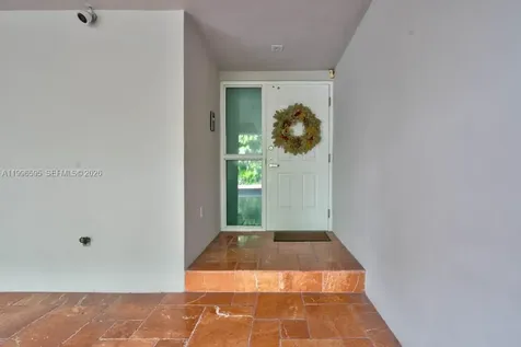 1000 Venetian Way Miami FL 33139