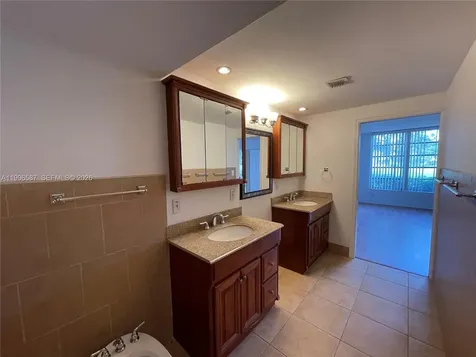 4009 N Cypress Drive Pompano Beach FL 33069