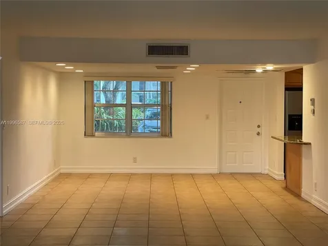 4009 N Cypress Drive Pompano Beach FL 33069