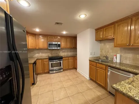 4009 N Cypress Drive Pompano Beach FL 33069