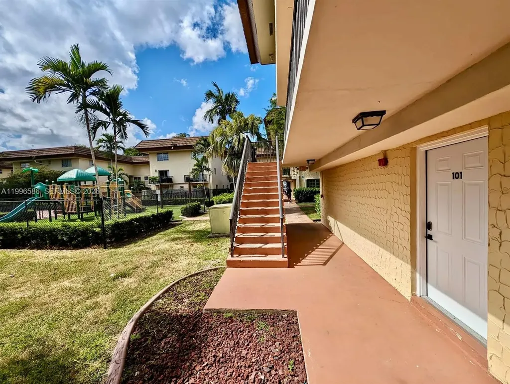 8550 SW 109th Avenue Miami FL 33173
