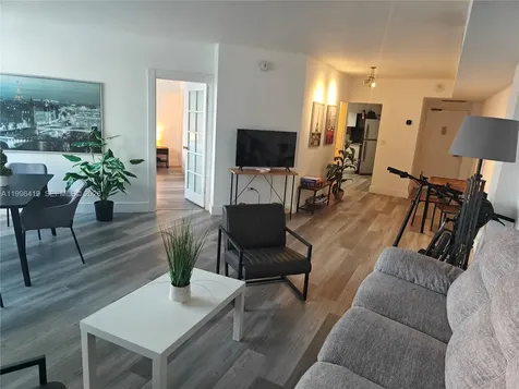801 Brickell Bay Drive Miami FL 33131