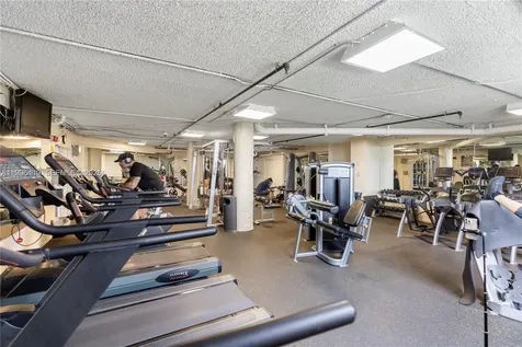 801 Brickell Bay Drive Miami FL 33131