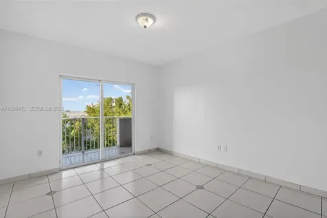 11060 SW 196th Street Cutler Bay FL 33157