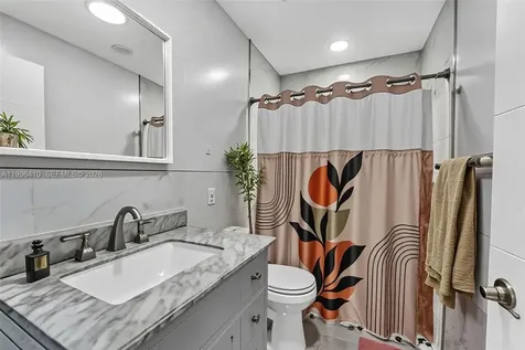 19530 NW 55th Circle Place Miami Gardens FL 33055