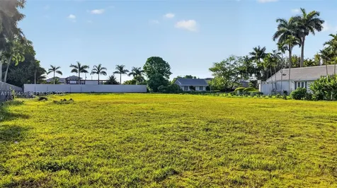 365 NW 128th Avenue Sweetwater FL 33182